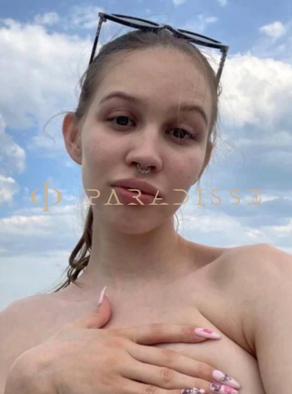 Escorts VIP Paradisse - Gina